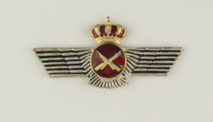 Insignia Martinez Albainox Pin Distintivo Curso Piloto Militar Seguridad Defensa, Tamaño de 9 X 4,4 cm  09567