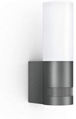 Steinel L 605 S Lámpara LED para exteriores con sensor, fabricada en aluminio, con consumo de 11,3 W, sensor de movimiento de 180°, alcance de 10 metros e intensidad de 729 lúmenes