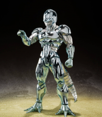 Figura de Metal Cooler, que resucitó al fusionarse con Big Gete Star en Dragon Ball Z: El regreso de Cooler. Figura articulada con el cuerpo recubierto de cromo azul para un aspecto impresionante y preciso.