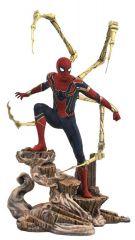 Figura marvel vengadores infinity war iron spider diorama movie gallery