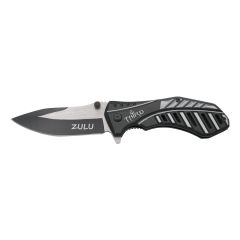 Navaja  Third Zulu K2799GY, mango de aluminio negro y gris, hoja de acero inox de 9.6 cm corte en negro. Con clip, con funda de nylon 