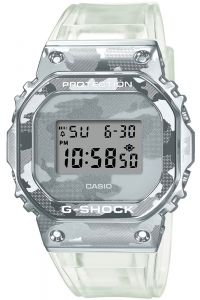 Reloj de pulsera CASIO G-Shock - GM-5600SCM-1ER correa color: Blanco Dial Gris plata Hombre