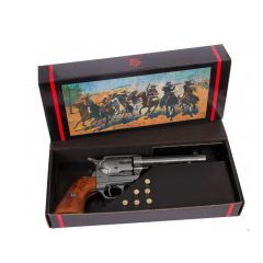 Réplica de Revolver calibre 45 Peacemaker 5½". Diseñado por Samuel Colt con 6 balas en los Estados Unidos año 1873, con cañón ciego, no funciona, para decoración